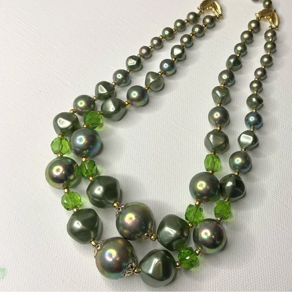 Vintage Japanese Double Strand Chunky Green and Gold Large Beaded Necklace - Picture 4 of 9